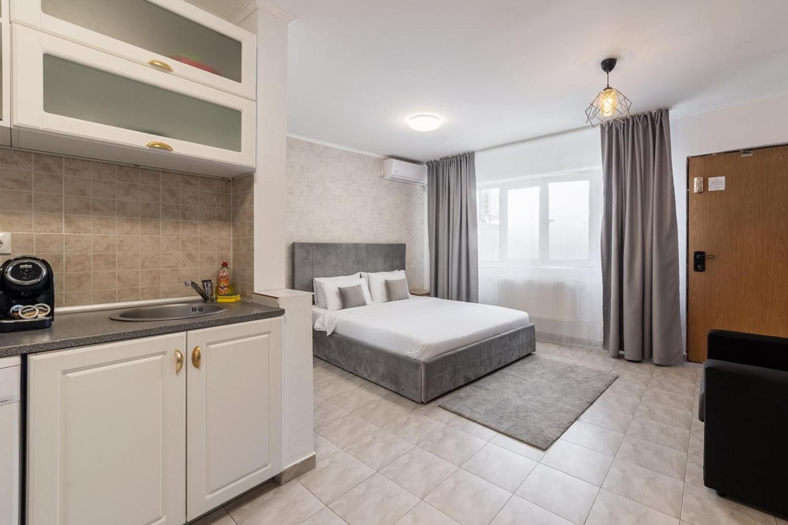 Downtown Victoria Studios By Citybookings Букурещ Екстериор снимка
